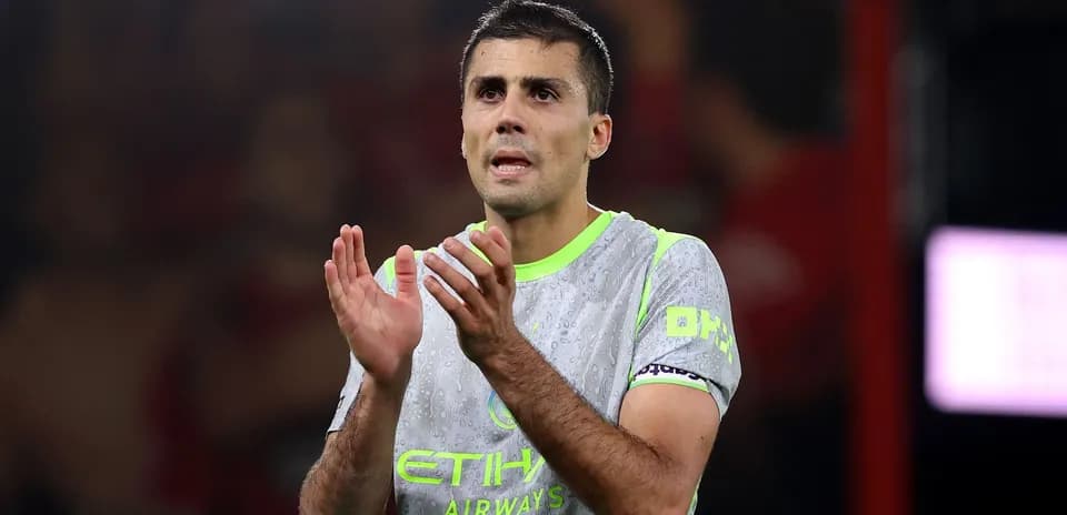 Player applauding fans after the match