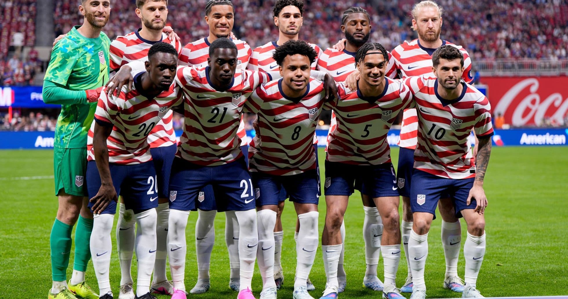 USA national football team lineup before match