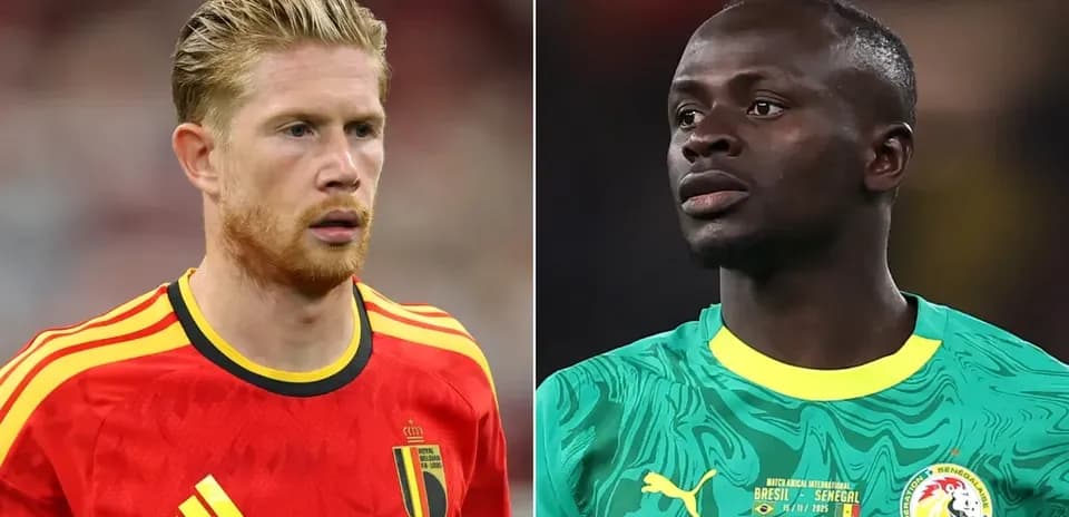Belgian and Senegalese players during World Cup match