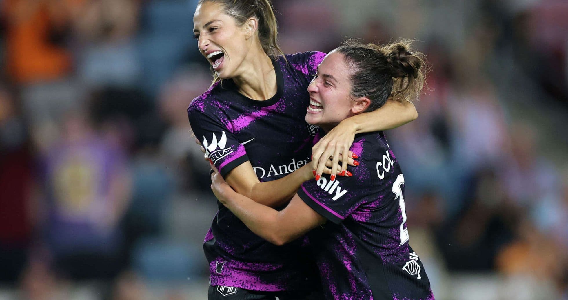 Players celebrating during Kansas City vs Houston Dash
