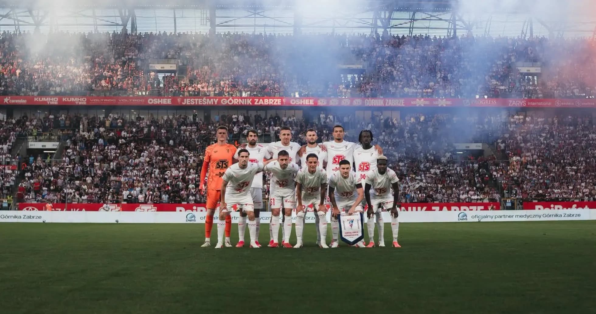 Górnik Zabrze team lineup before the match