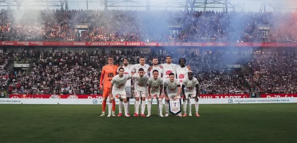 Górnik Zabrze team lineup before the match