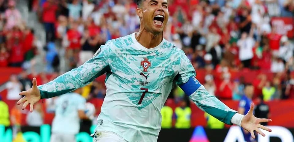 Cristiano Ronaldo celebrating during match