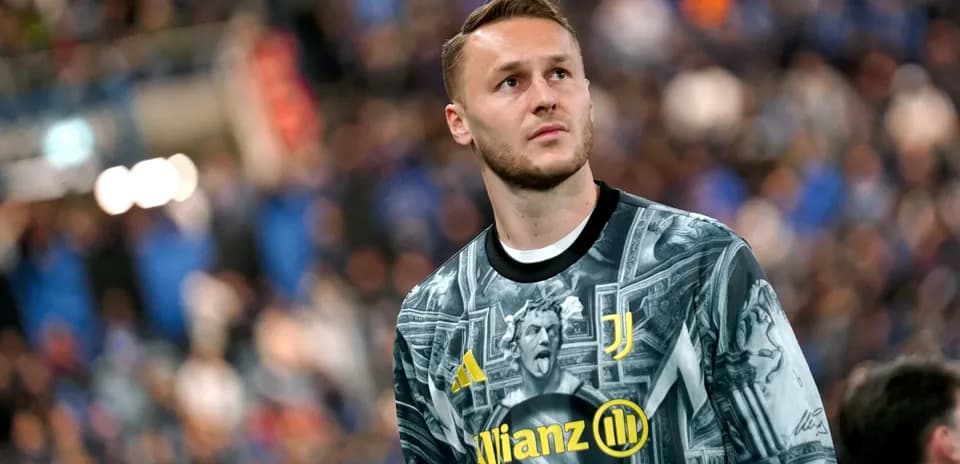 Goalkeeper wearing Juventus jersey during match