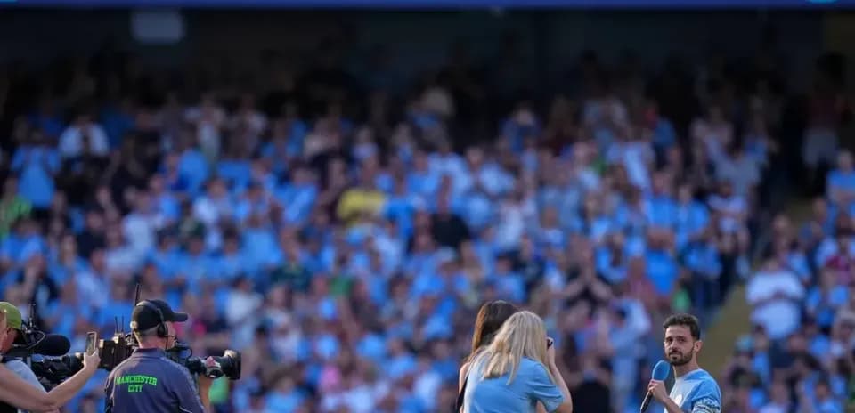 Bernardo Silva speaking to fans at farewell event