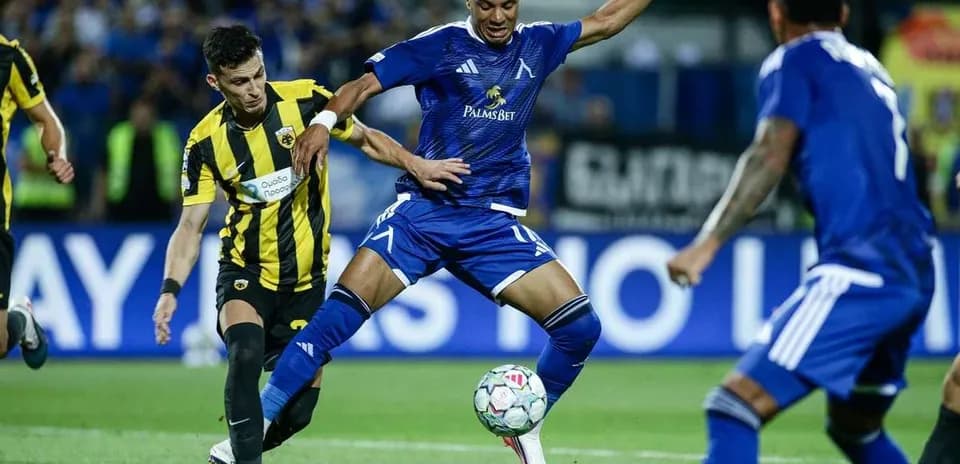 Levski Sofia player challenges AEK Athens opponent