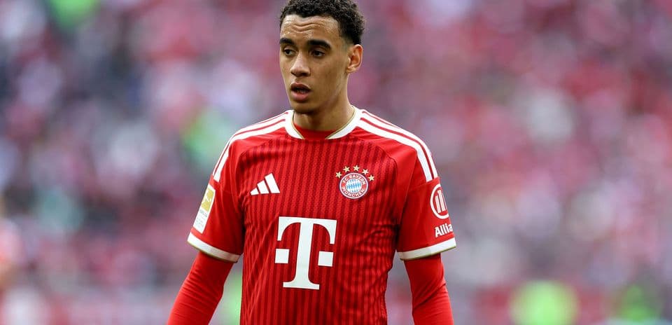 Player in Bayern Munich kit during match