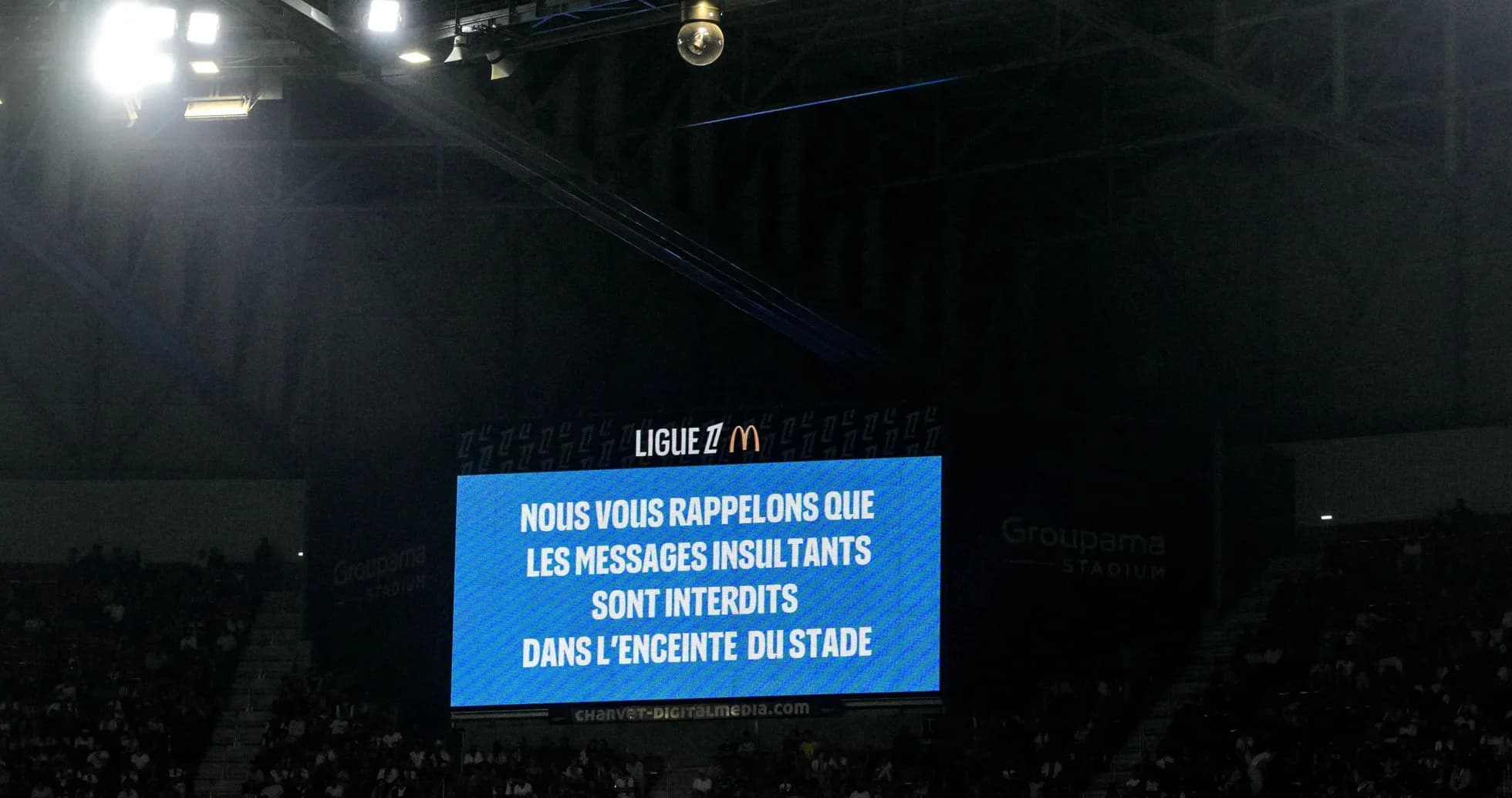 Screen displaying warning about prohibited messages at stadium