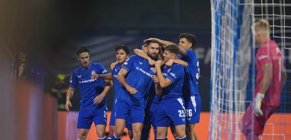 Dinamo Zagreb players celebrating a goal