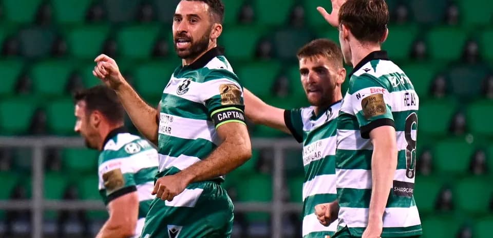 Shamrock Rovers players celebrating a goal