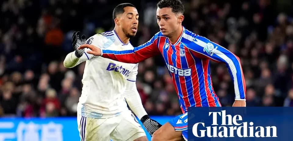 Crystal Palace player evading defender during match