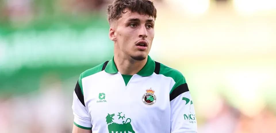 Player in Racing Santander jersey during match