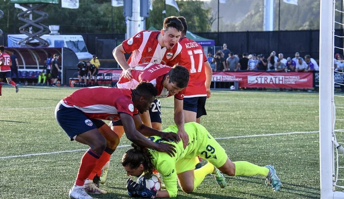 Players contesting a ball during Ottawa vs Pacific match