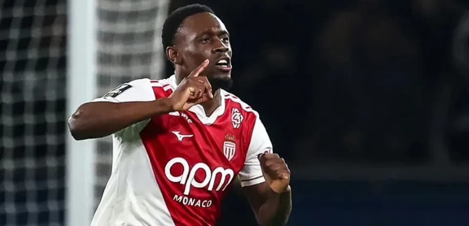 Player celebrating goal for AS Monaco during match