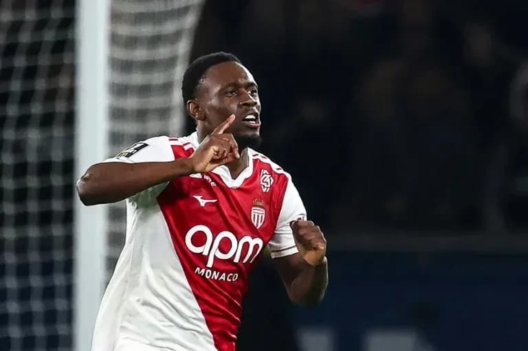 Player celebrating goal for AS Monaco during match