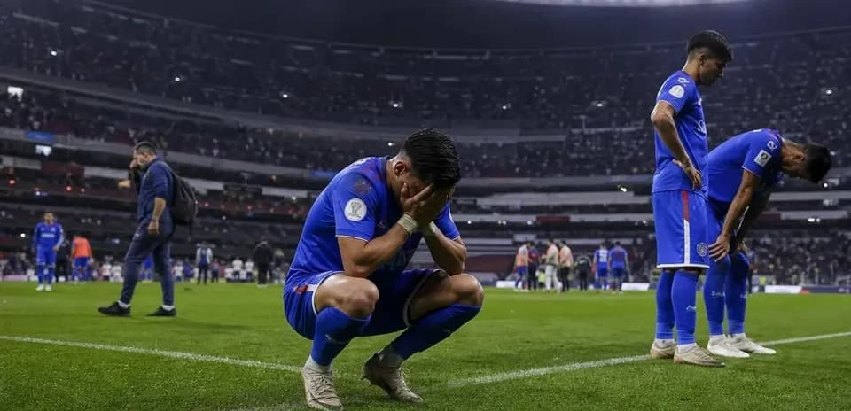 Cruz Azul players reacting after match loss