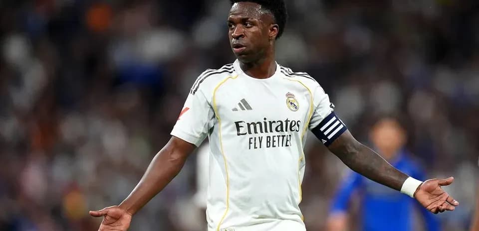 Vinícius Júnior gesturing during a match