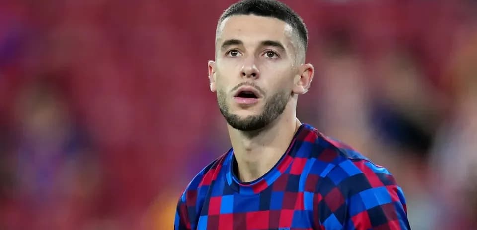 Player in FC Barcelona kit during match