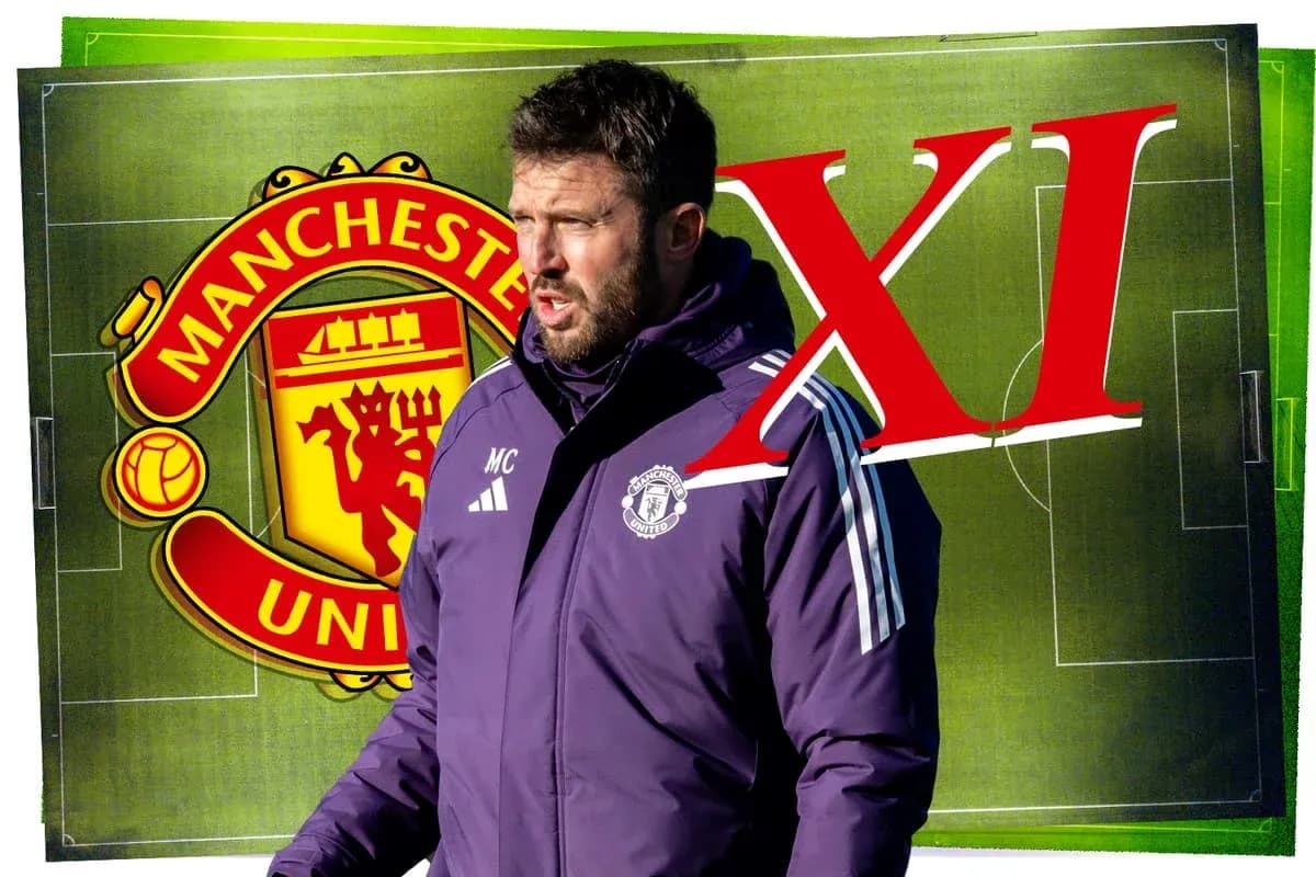 Manchester United coach discussing starting lineup