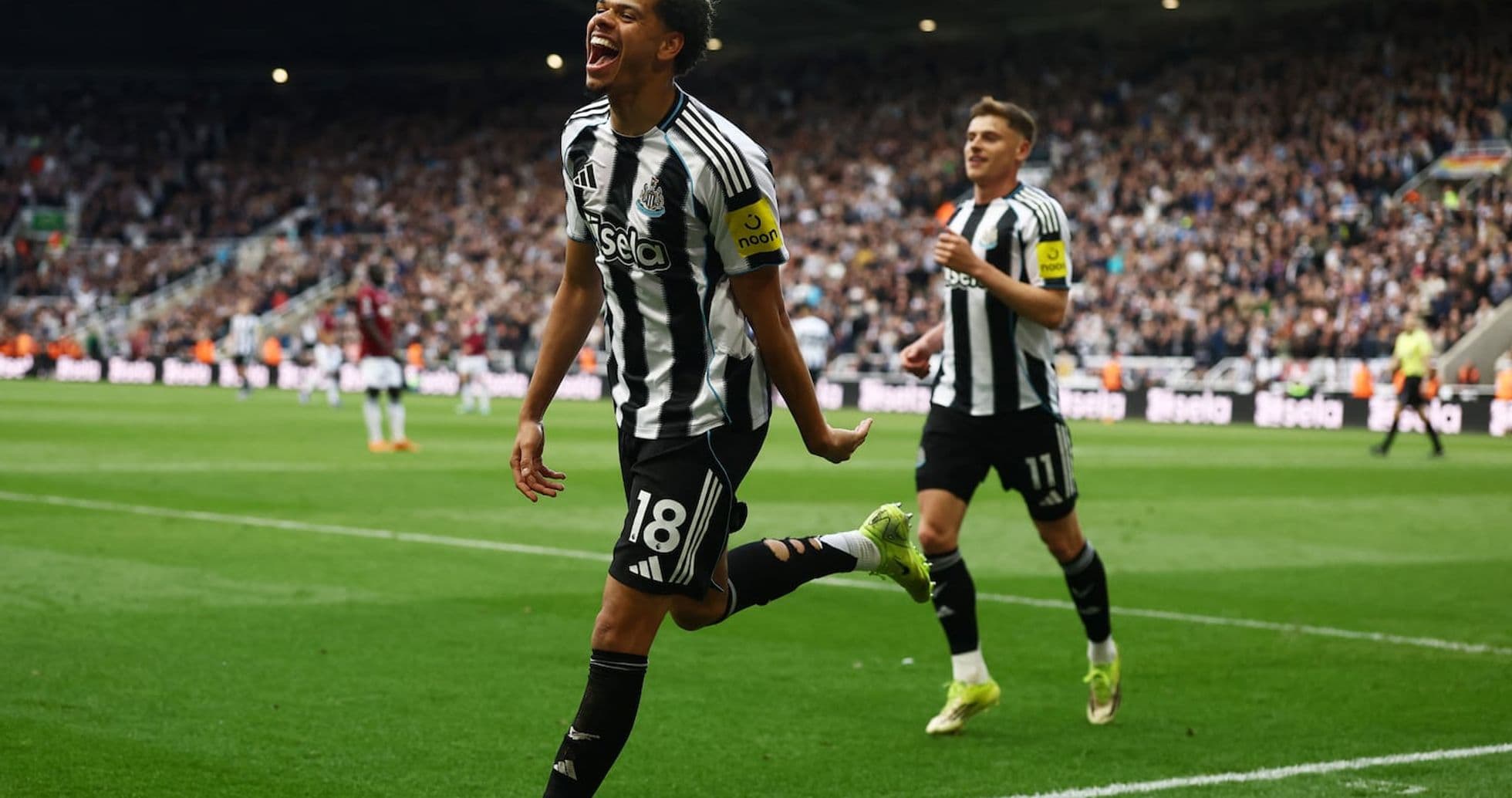 Newcastle player celebrating goal against West Ham