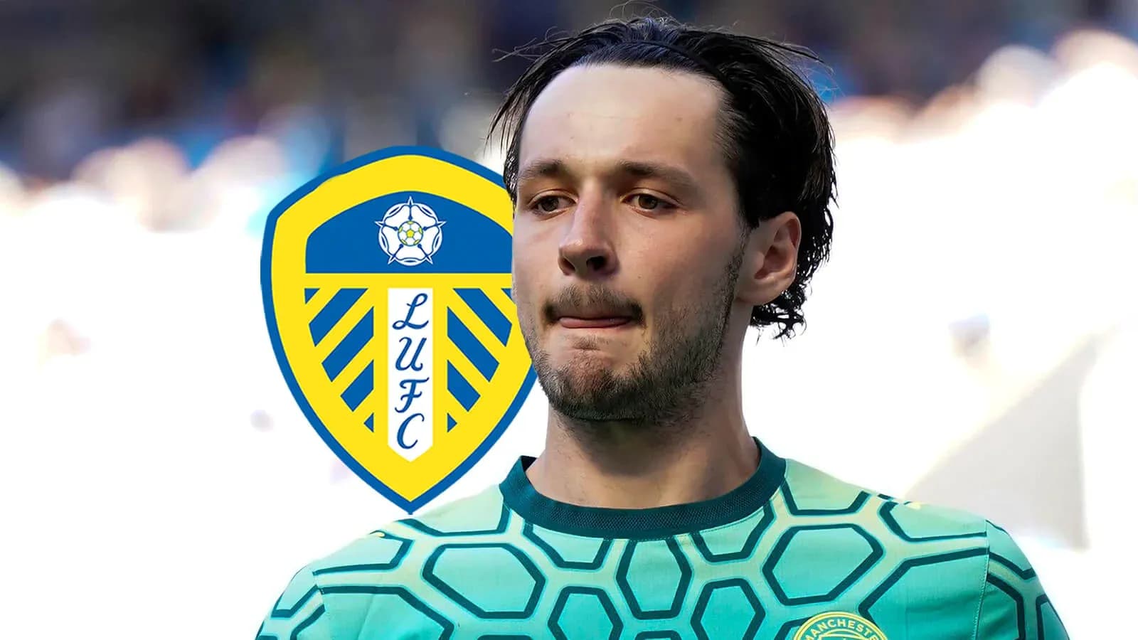 Goalkeeper in LUFC kit with club logo background