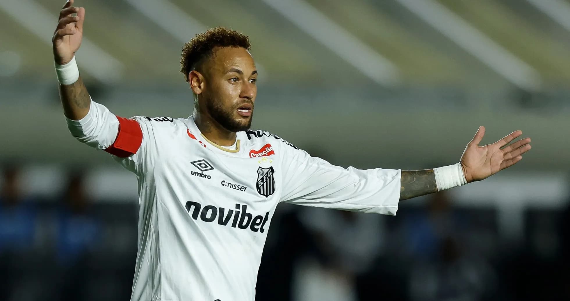 Player gesturing during Santos FC match