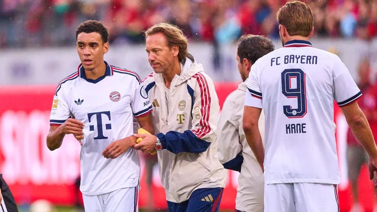Bayern Munich players during a match substitution
