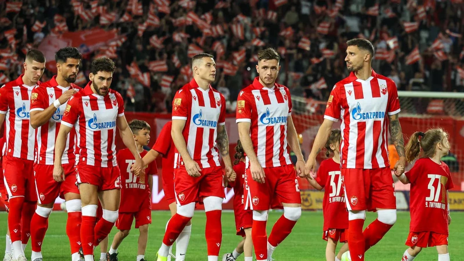 FK Crvena Zvezda players entering the field
