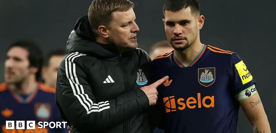 Coach speaking to player after match