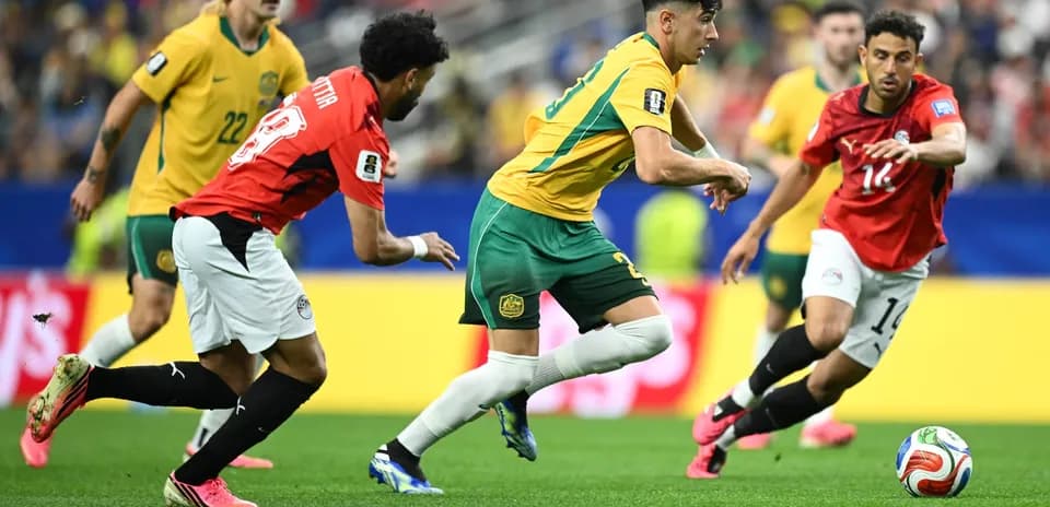 Players competing during Australia vs Egypt match
