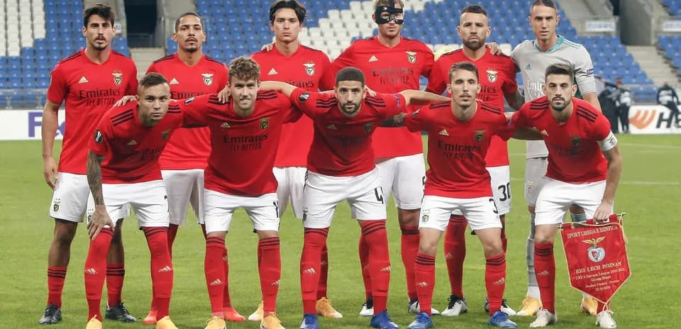 Benfica team lineup before UEFA Europa League match