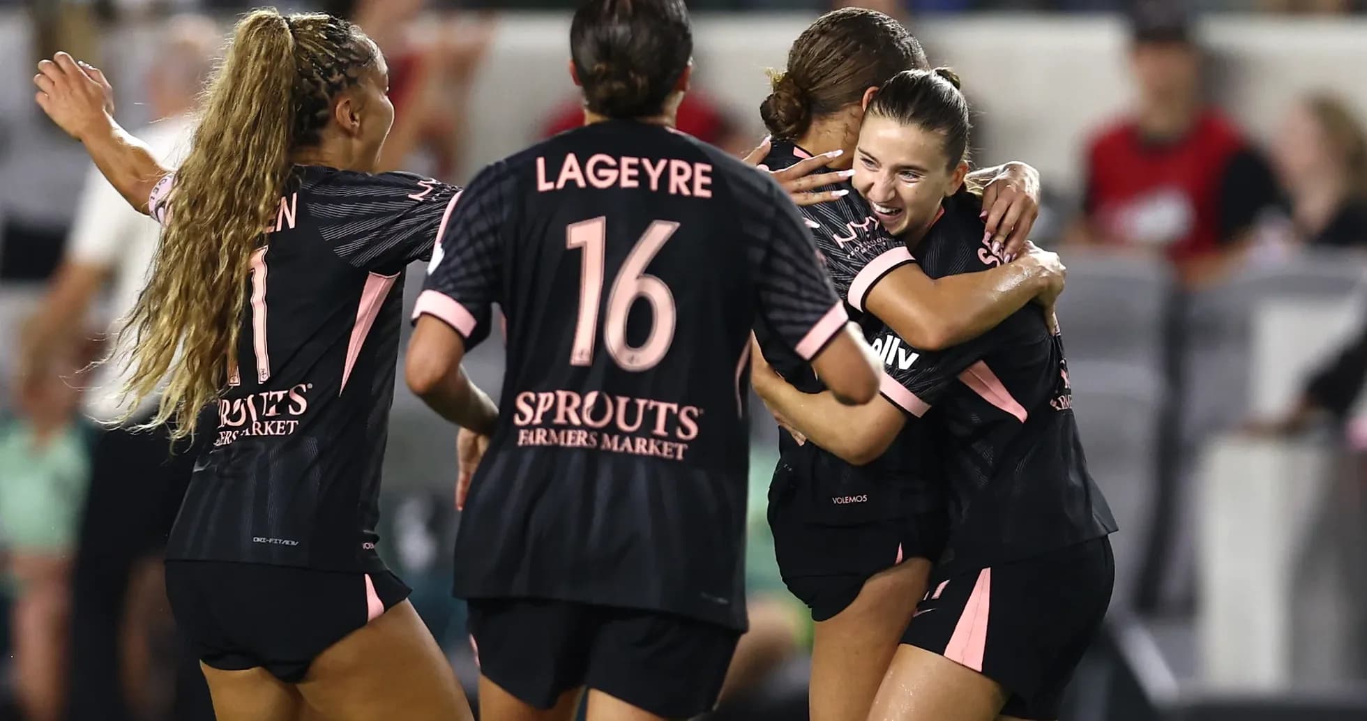 Washington Spirit players celebrating a goal