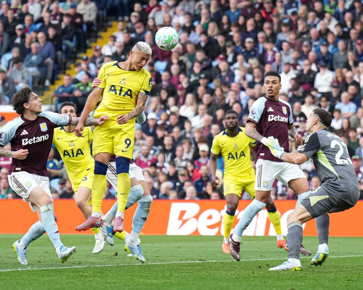 Players competing for the ball in Tottenham match