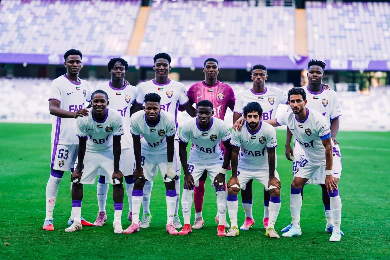 Al Jazira U23 team photo before match