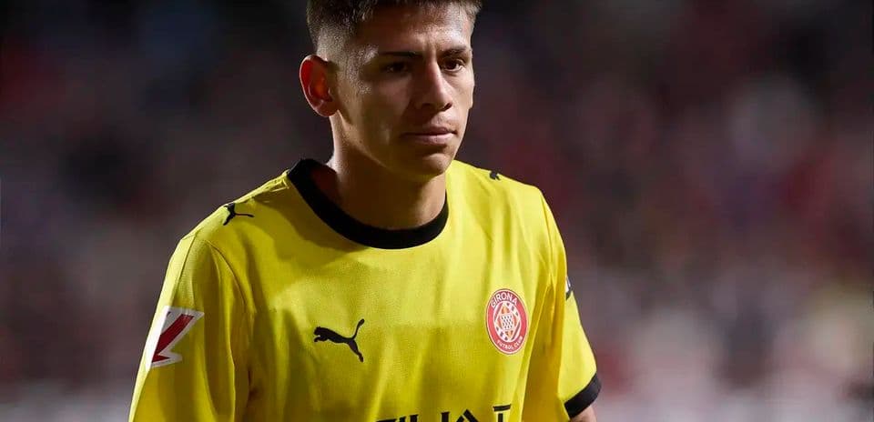 Goalkeeper in yellow jersey during match