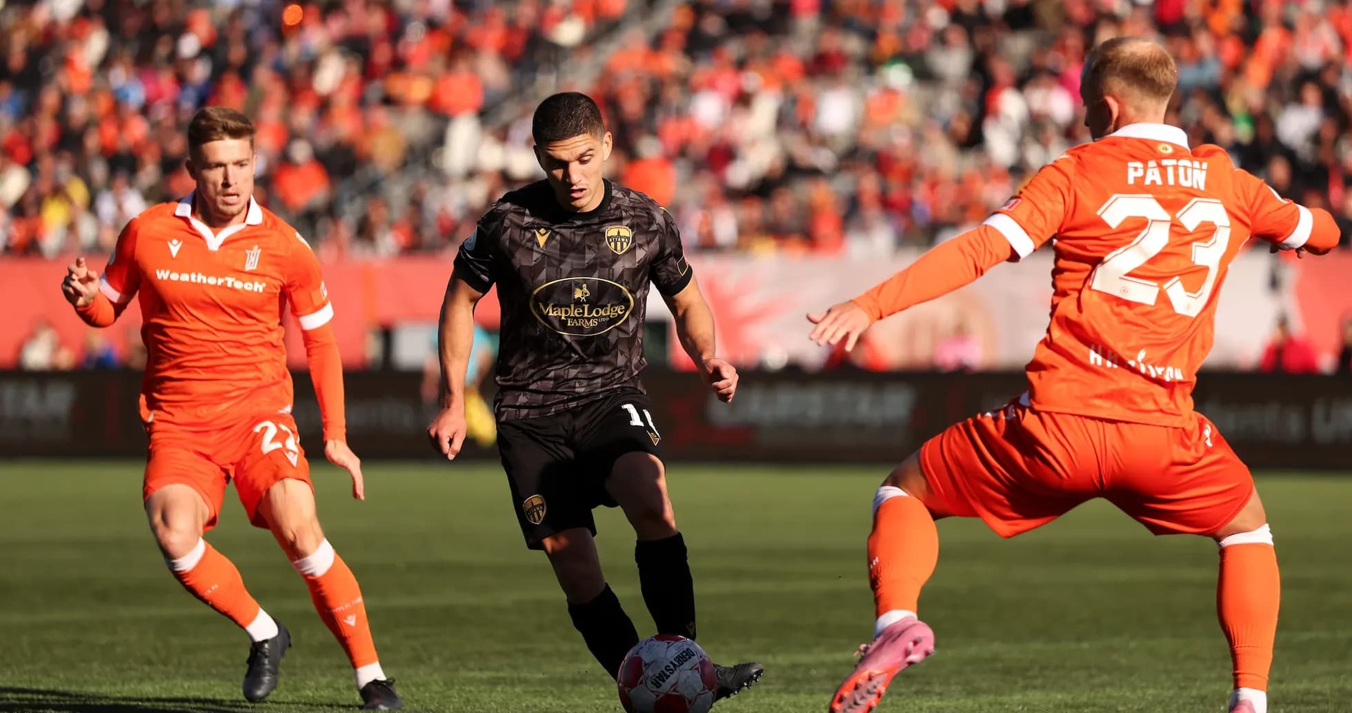 Players competing in Atlético Ottawa vs Forge match