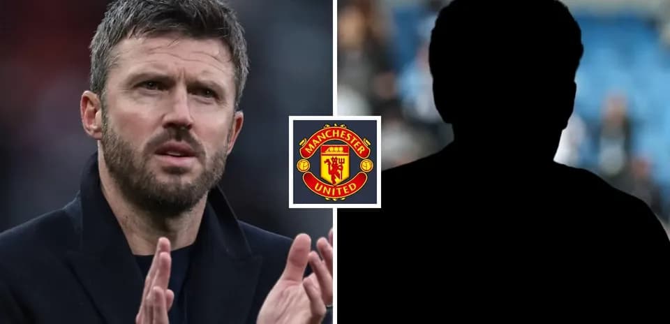 Michael Carrick applauding with Manchester United logo