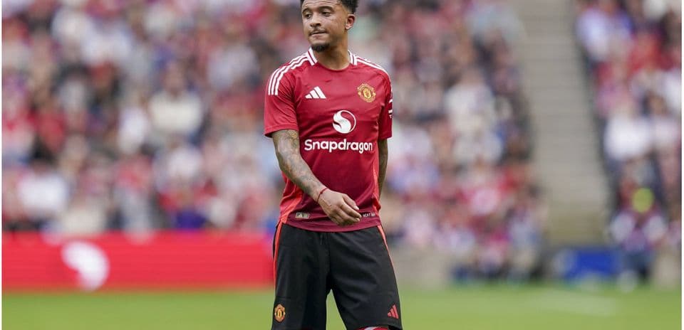 Player in Manchester United kit during match