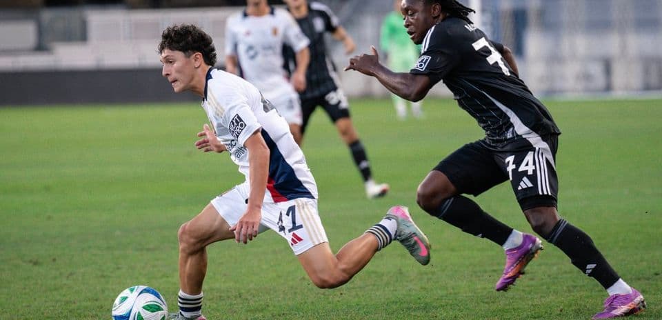 Player dribbling the ball during match