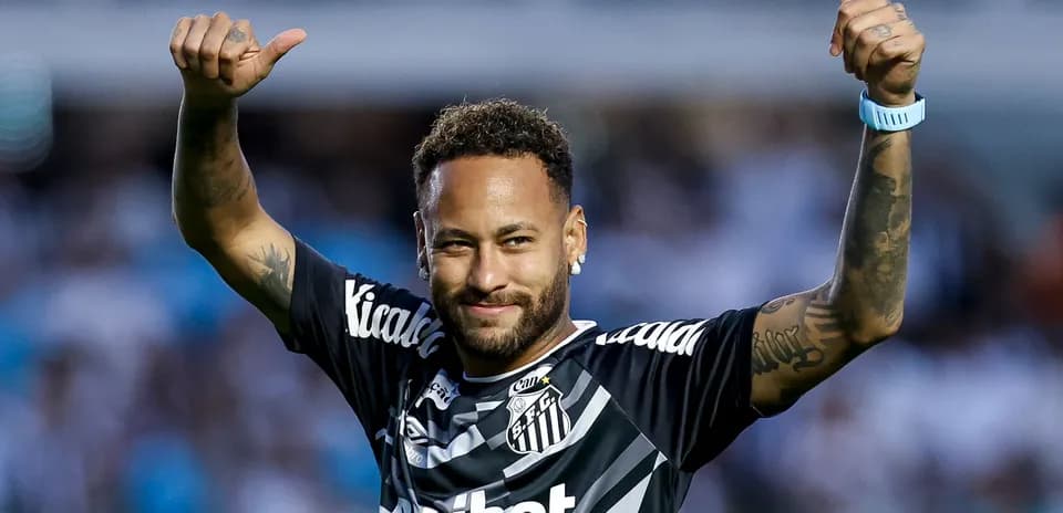 Neymar celebrating in Santos FC jersey
