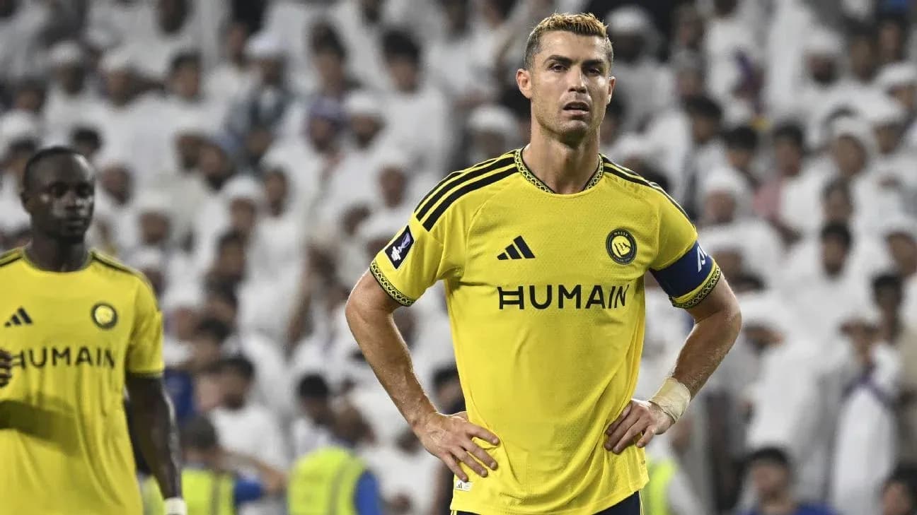 Cristiano Ronaldo in yellow jersey during match
