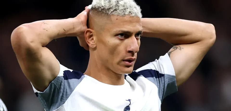 Player holding head during match moment
