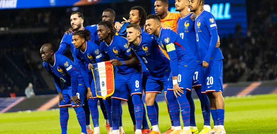 France national football team posing for photo