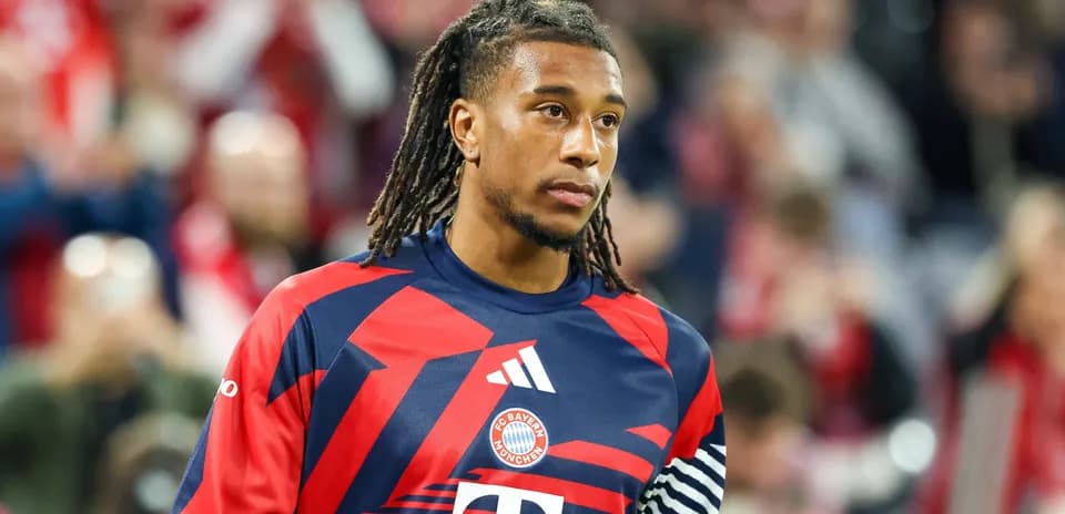 Player wearing Bayern Munich kit on the field