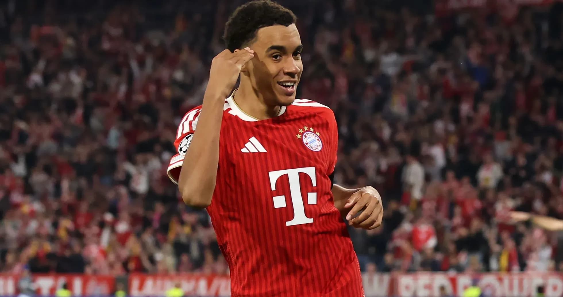 Bayern Munich player celebrating a goal