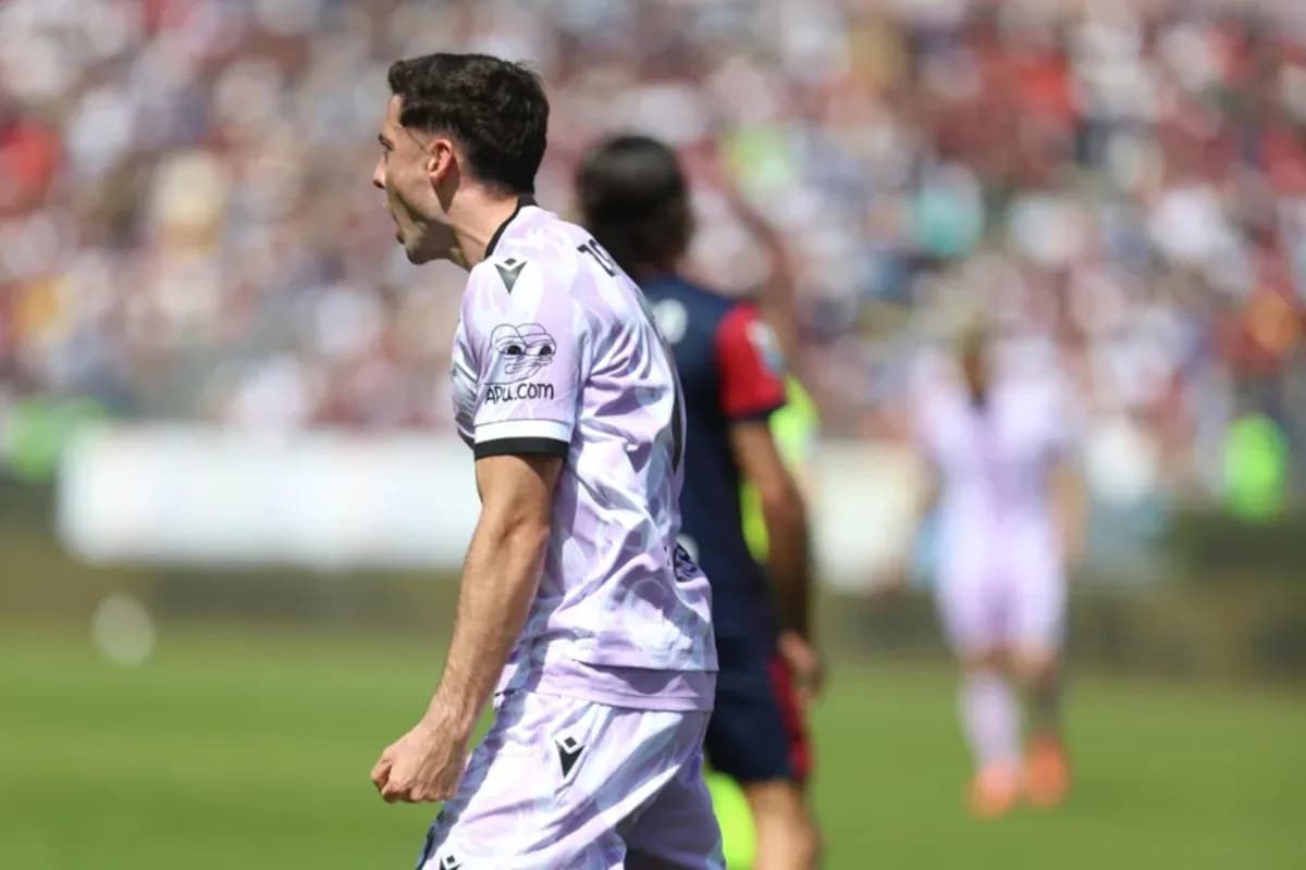 Player celebrating during Cagliari vs Udinese match