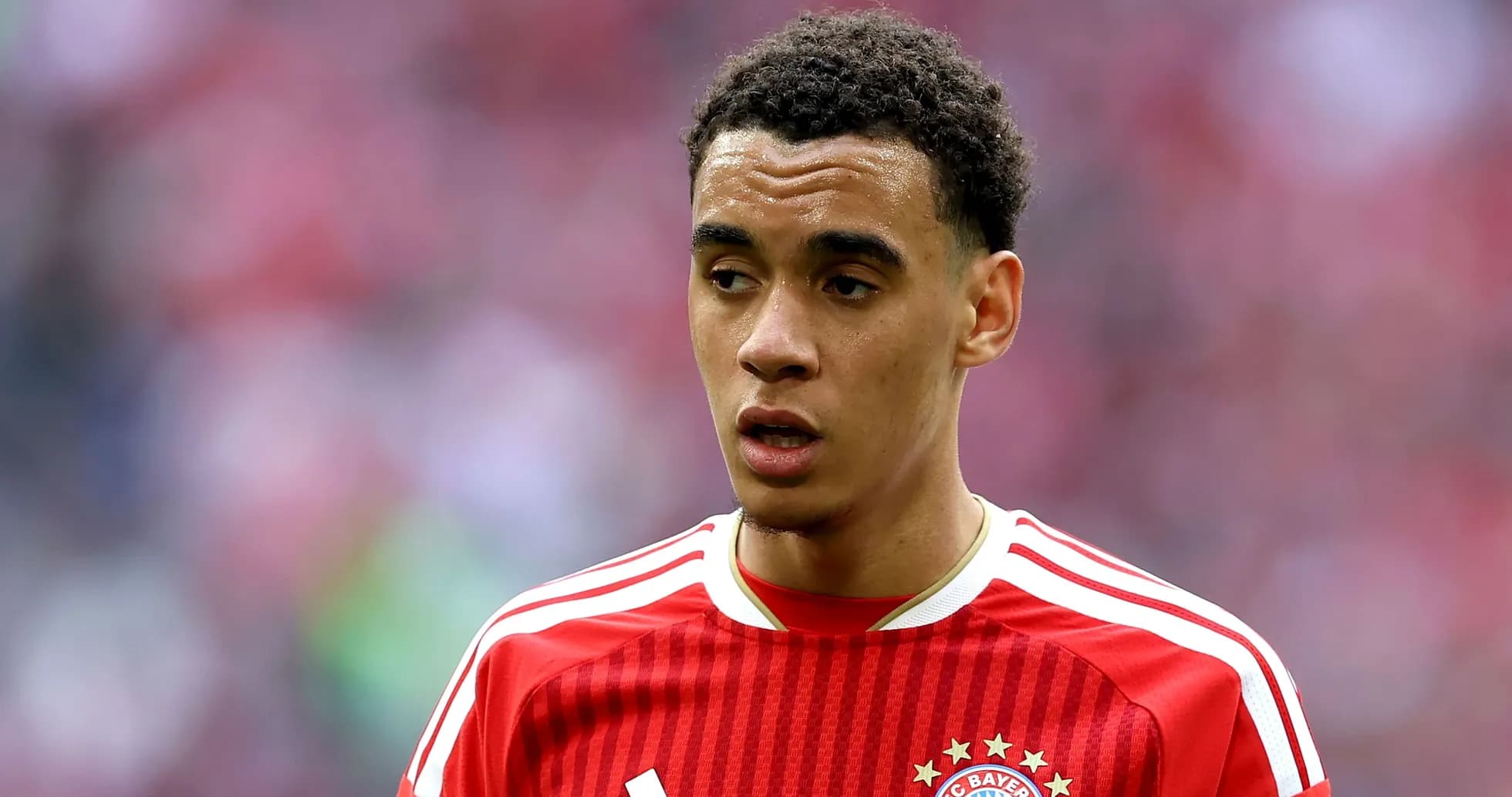 Player in Bayern Munich jersey on the field