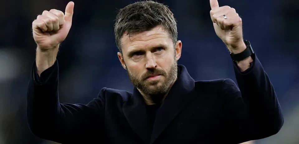 Man giving thumbs up after match