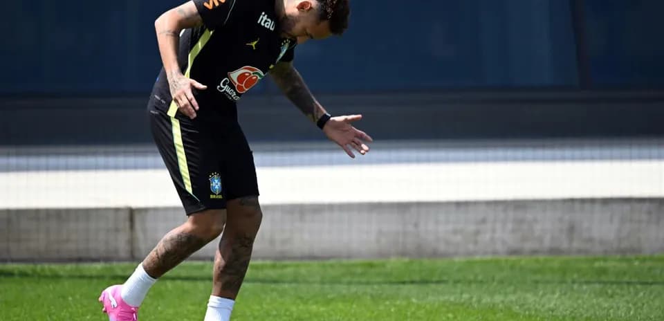 Neymar training on the pitch during practice session