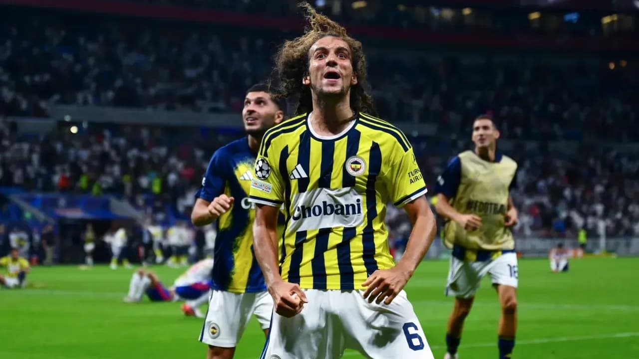 Fenerbahçe player celebrating during Champions League match